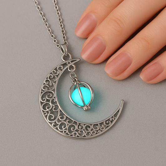 Clarté Nocturne – Le Collier Lune qui Rassure et Émerveille